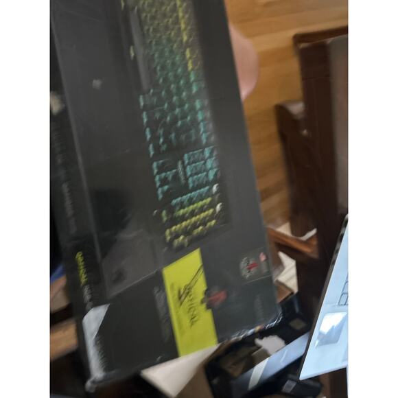 Roccat Vulcan Pro Optical RGB Mechanical Gaming Keyboard Open Box Unused - Picture 3 of 10